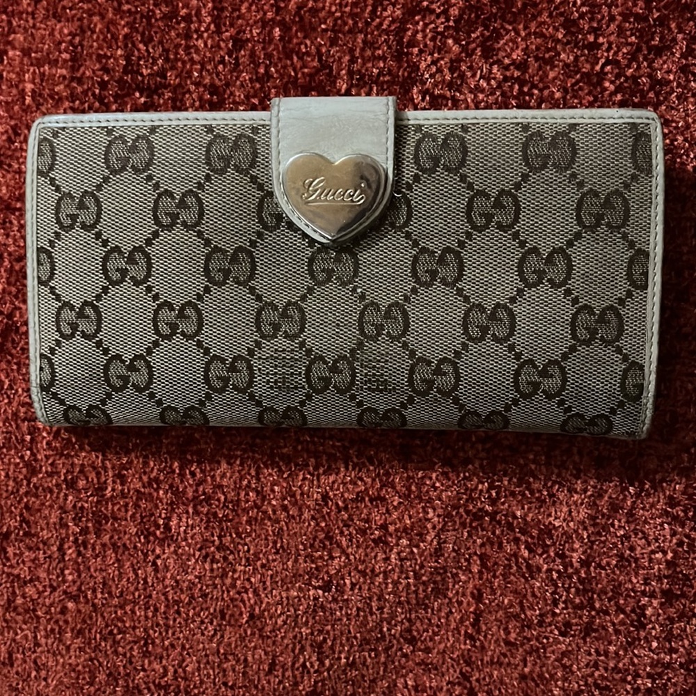 GUCCI WHITE LEATHER WALLET